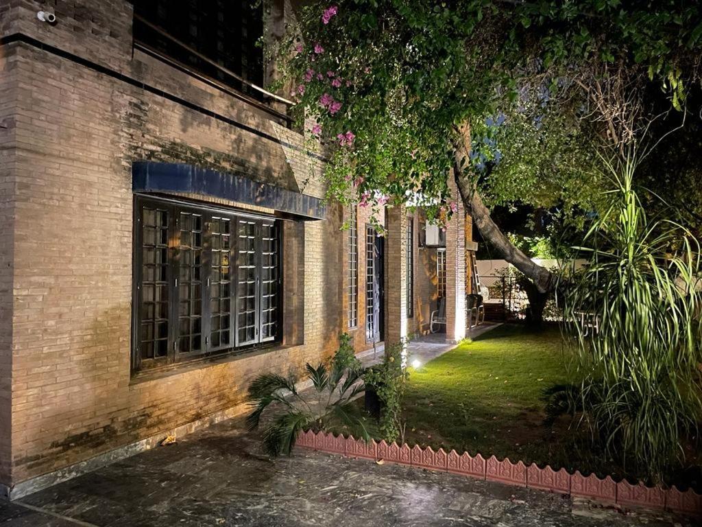 The Riviera Hotel Islamabad Bagian luar foto