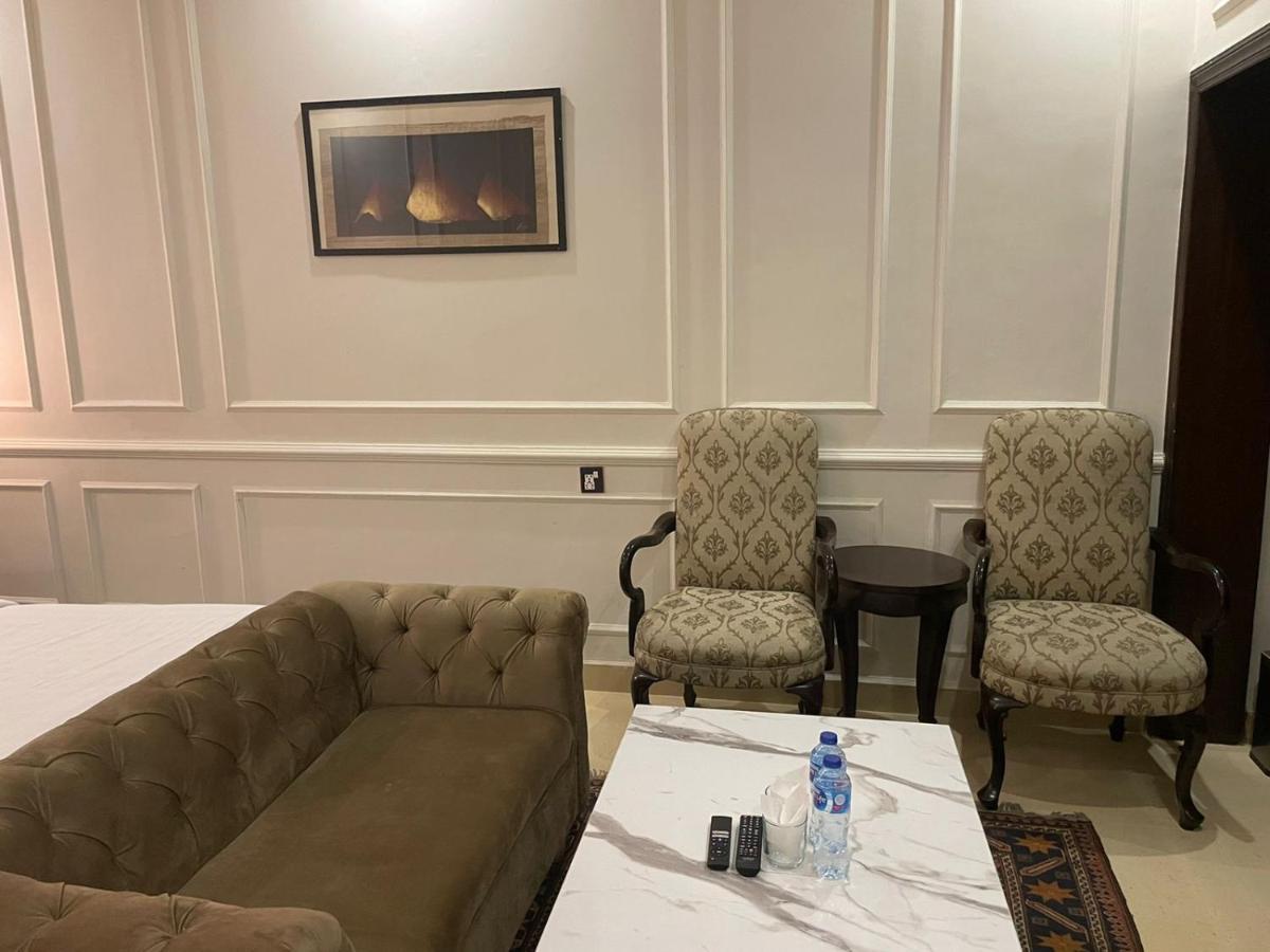 The Riviera Hotel Islamabad Bagian luar foto